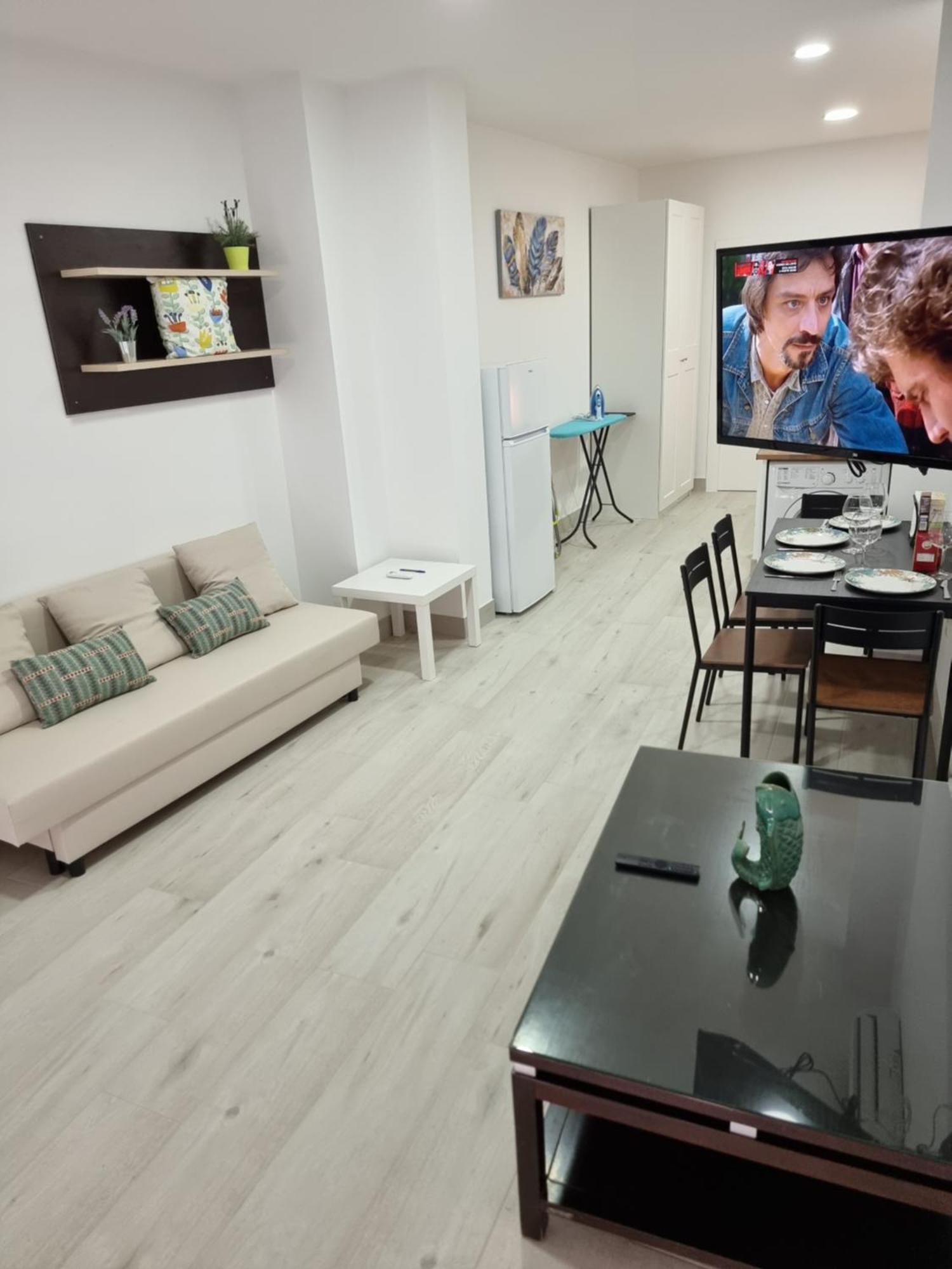 Apartamentos Zanca City Center Free Luggage Storage Malaga Bagian luar foto