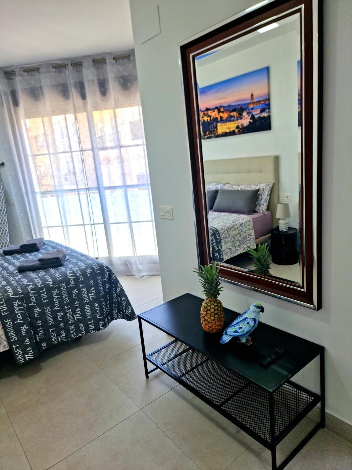 Apartamentos Zanca City Center Free Luggage Storage Malaga Bagian luar foto